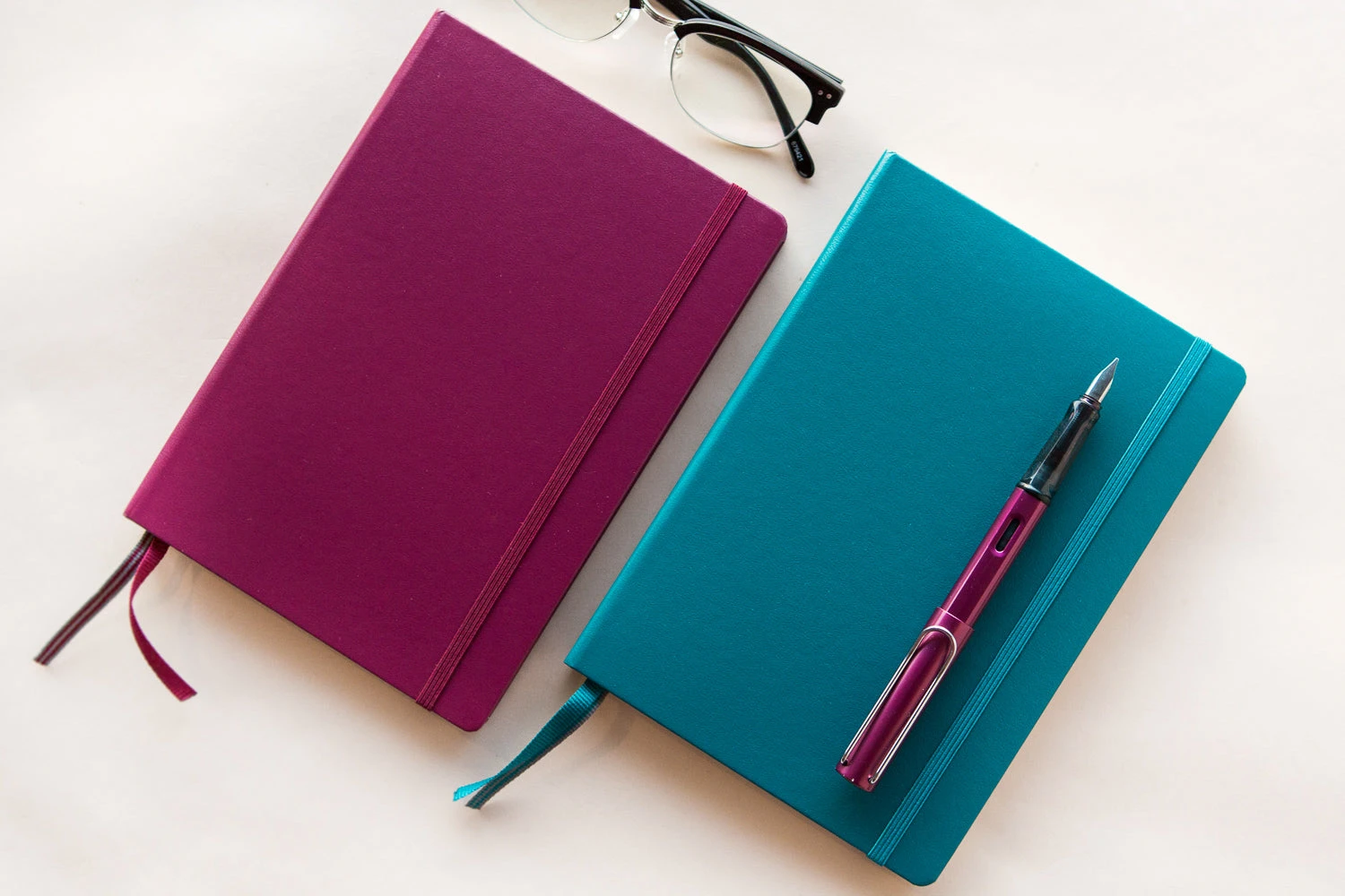 Leuchtturm1917 Medium A5 Notebook - Pacific Green, Dot Grid 11 Leuchtturm1917 Medium A5 Notebook - Pacific Green, Dot Grid - Image 9