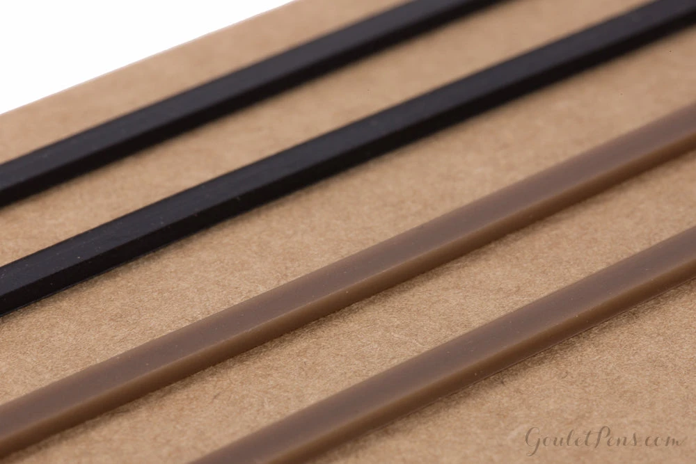 Traveler's Notebook Accessory 011 - Connecting Rubber Bands (Passport) 4 Traveler's Notebook Accessory 011 - Connecting Rubber Bands (Passport) - Image 2