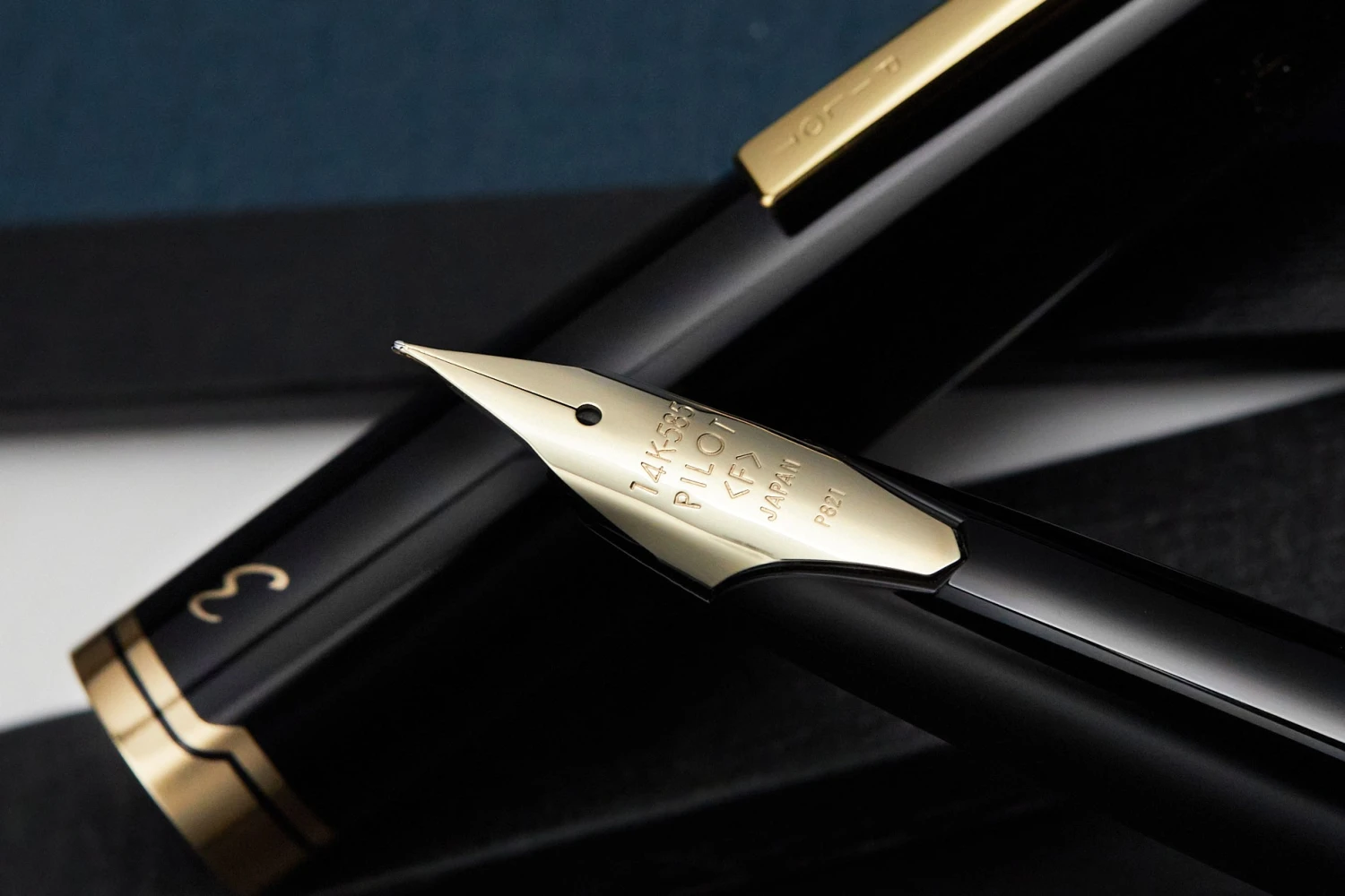 Pilot E95s Fountain Pen - Black 11 Pilot E95s Fountain Pen - Black - Image 9