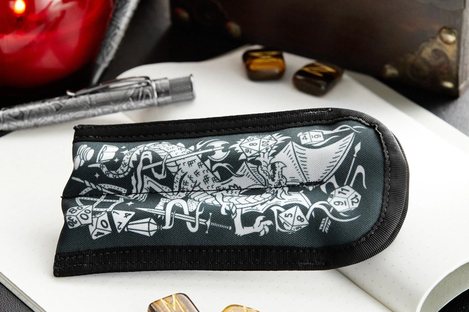 Retro 51 X Rickshaw Bagworks 2 Pen Coozy - Fire & Dice 7 Retro 51 X Rickshaw Bagworks 2 Pen Coozy - Fire & Dice - Image 5