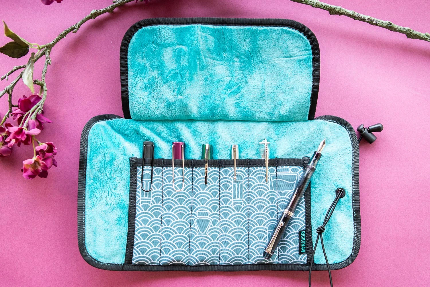 Rickshaw Bagworks Deluxe 6-Pen Roll - Mt. Fuji 8 Rickshaw Bagworks Deluxe 6-Pen Roll - Mt. Fuji - Image 6