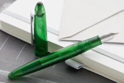 Sailor Compass 1911 Fountain Pen - Transparent Green -Office Supplies Sale Sailor 1911 Compass GreenDemo 3