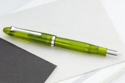Sailor Compass 1911 Fountain Pen - Transparent Olive 18 Sailor Compass 1911 Fountain Pen - Transparent Olive -Office Supplies Sale Sailor 1911 Compass OliveDemo 2