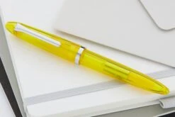 Sailor Compass 1911 Fountain Pen - Transparent Yellow -Office Supplies Sale Sailor 1911 Compass YellowDemo 1