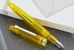 Sailor Compass 1911 Fountain Pen - Transparent Yellow -Office Supplies Sale Sailor 1911 Compass YellowDemo 3