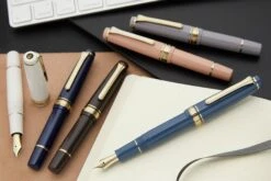 Sailor Pro Gear Slim Mini Fountain Pen - Zyne Pink -Office Supplies Sale Sailor ProGear SlimMini PuffBrown AyurBlue AyurGray NightBlue BeniWhite ZynePink 2